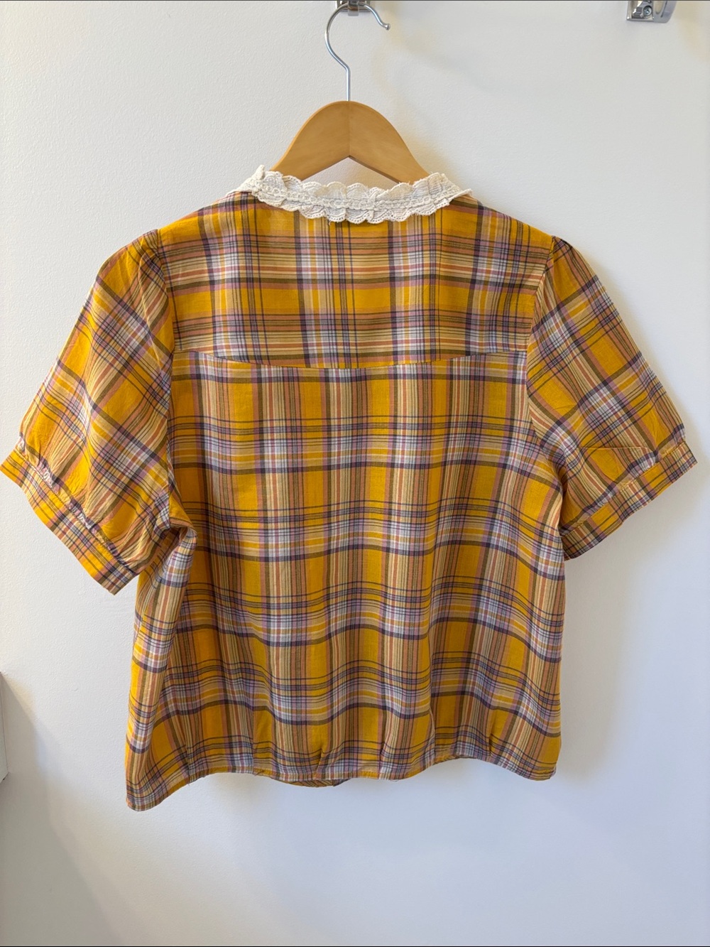 TWIK 100%cotton Plaid Lace-Trimmed Button Front Top, Sz L. - Picture 4 of 6